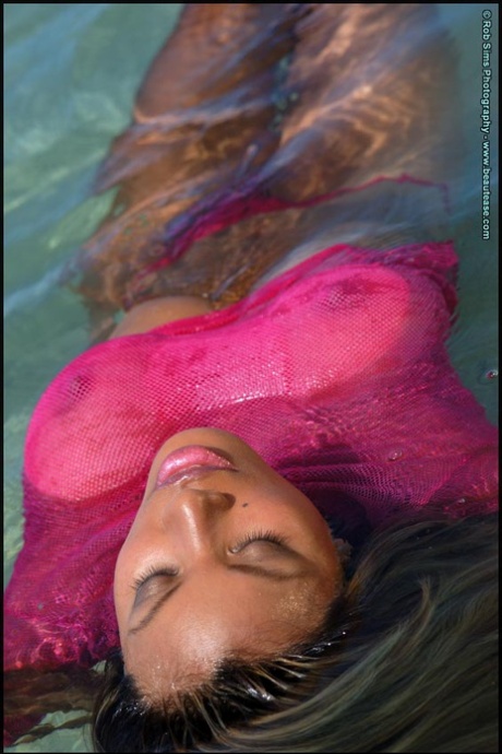 Latina Cali Carter Anal nudes pics