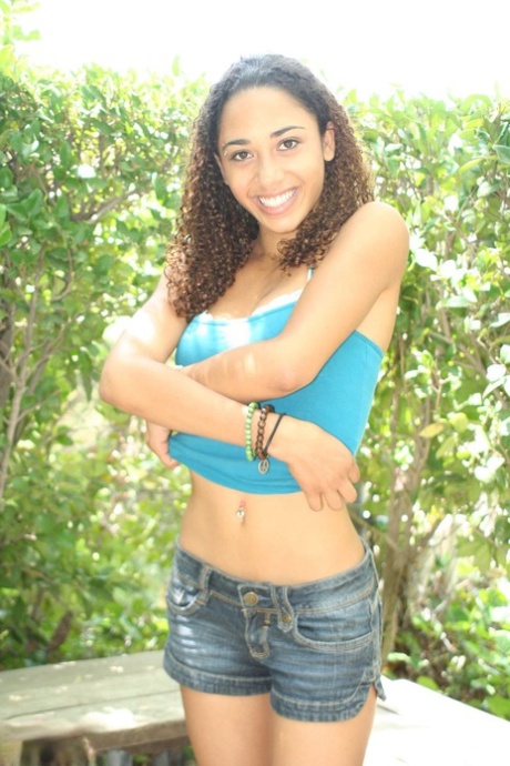 Latina Teen Slave 18+ top pics