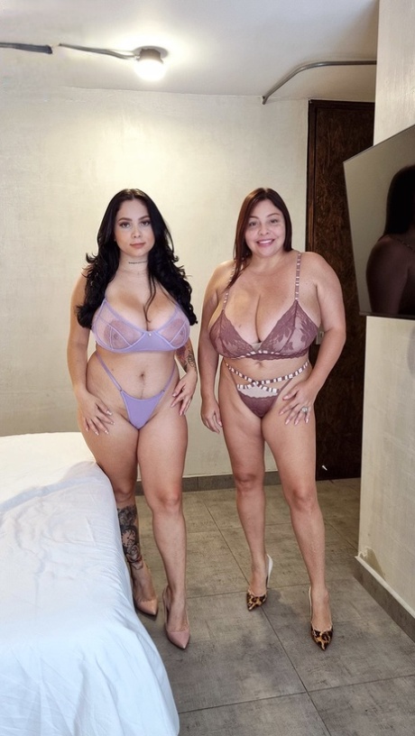 Brazzilian Julie Cash Pov beautiful naked gallery