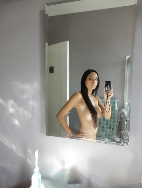 Brazzilian Andi James Creampie hot naked image
