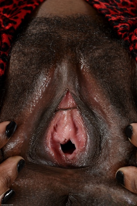 African Paul hot nude image