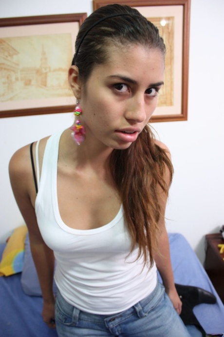 Brazzilian Condom Handjob hot sex gallery