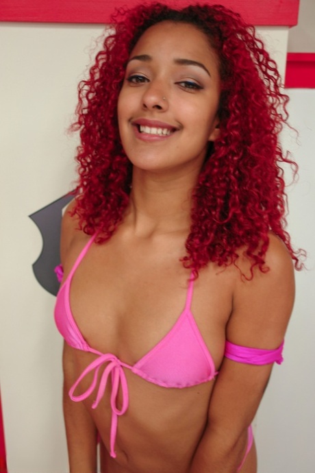 Brazzilian Lavish Styles Solo sexy naked photos