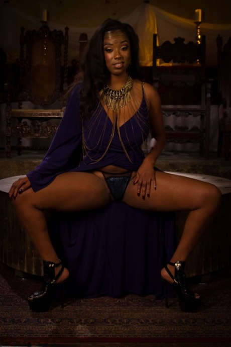 African Nevaeh free sexy image