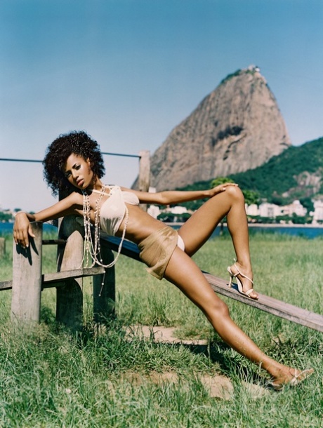 Brazzilian Tanya sexy xxx pic