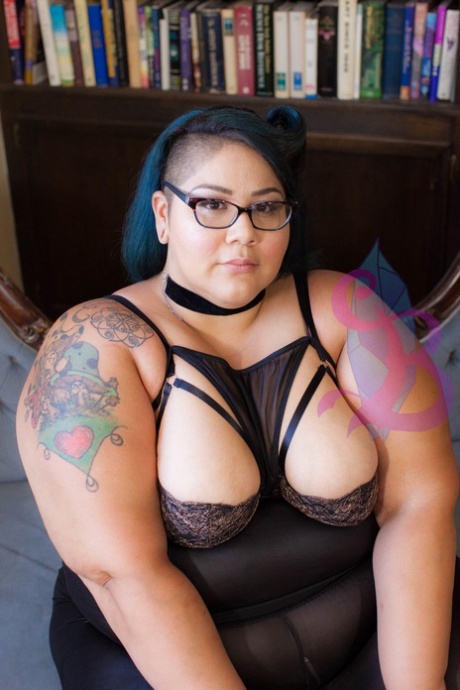 Latina Melody Nakai Anal hot naked images