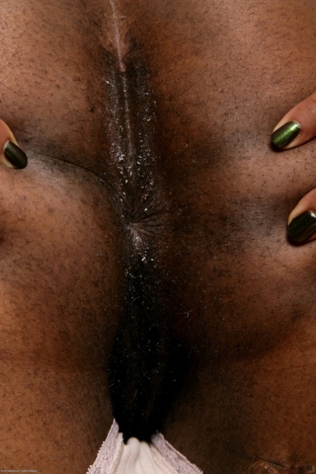 African Jordin free naked galleries