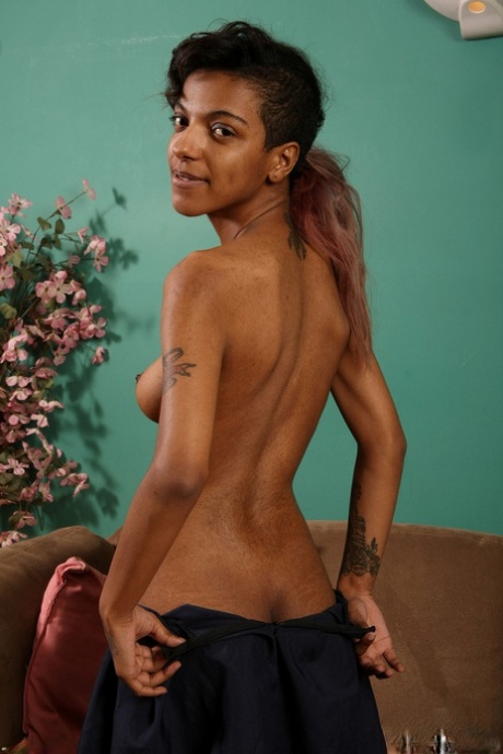 Brazzilian Super Model sexy nude img