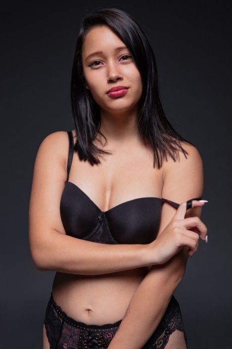Latina Spandex Shorts beautiful porn photos