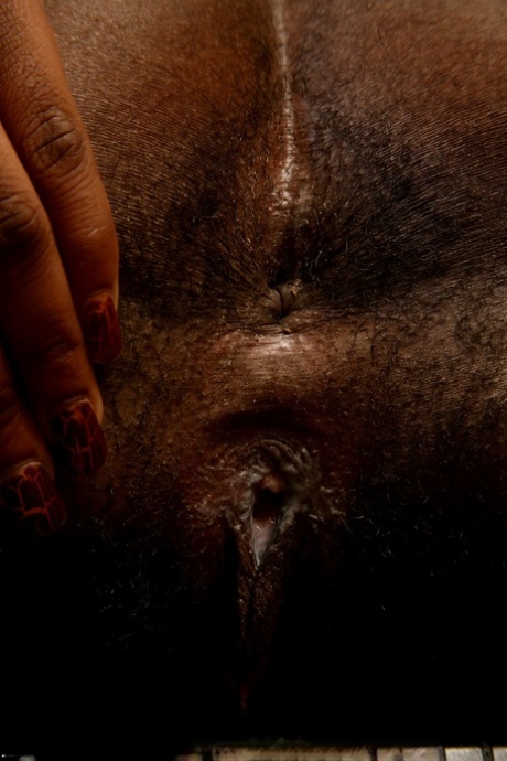 African Diane Limber nudes galleries