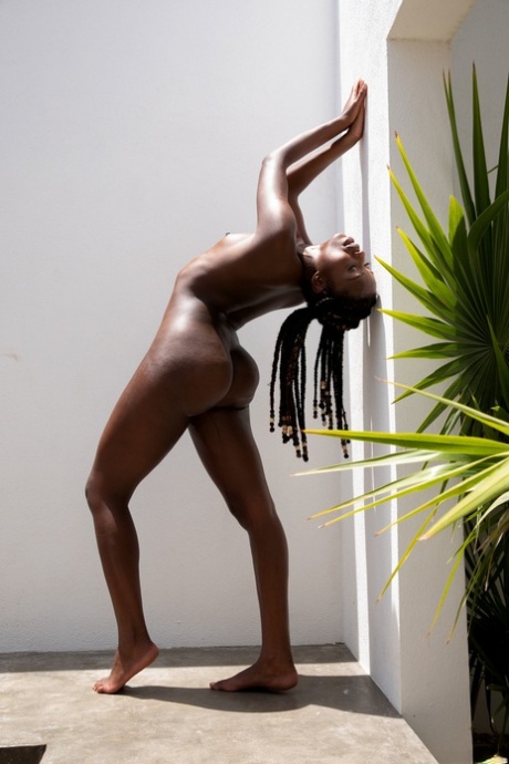 Black Walks In beautiful naked images