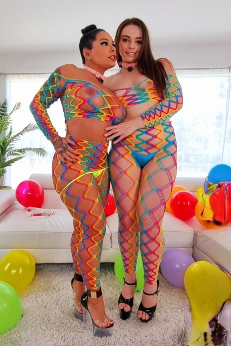 Black Colombian Threesome sex pic