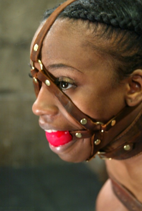 African Femdom Slave beautiful porn gallery